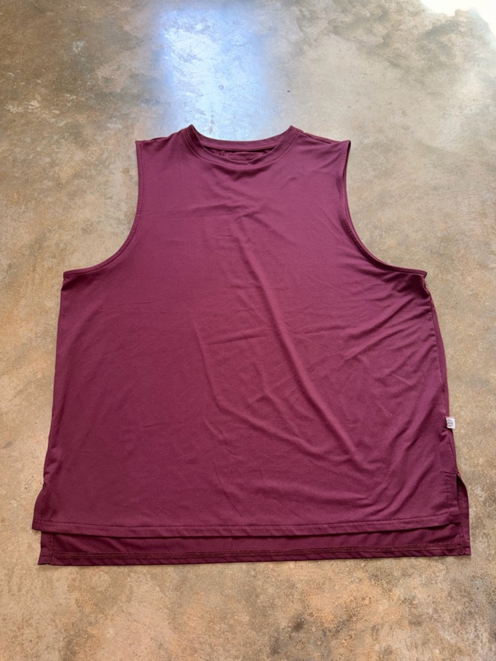Wrangler All Terrain Gear Summer Outdoor Tank in Burgundy - Size L